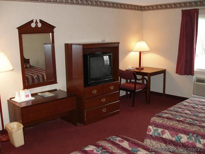 Red Carpet Inn West Springfield Kültér fotó