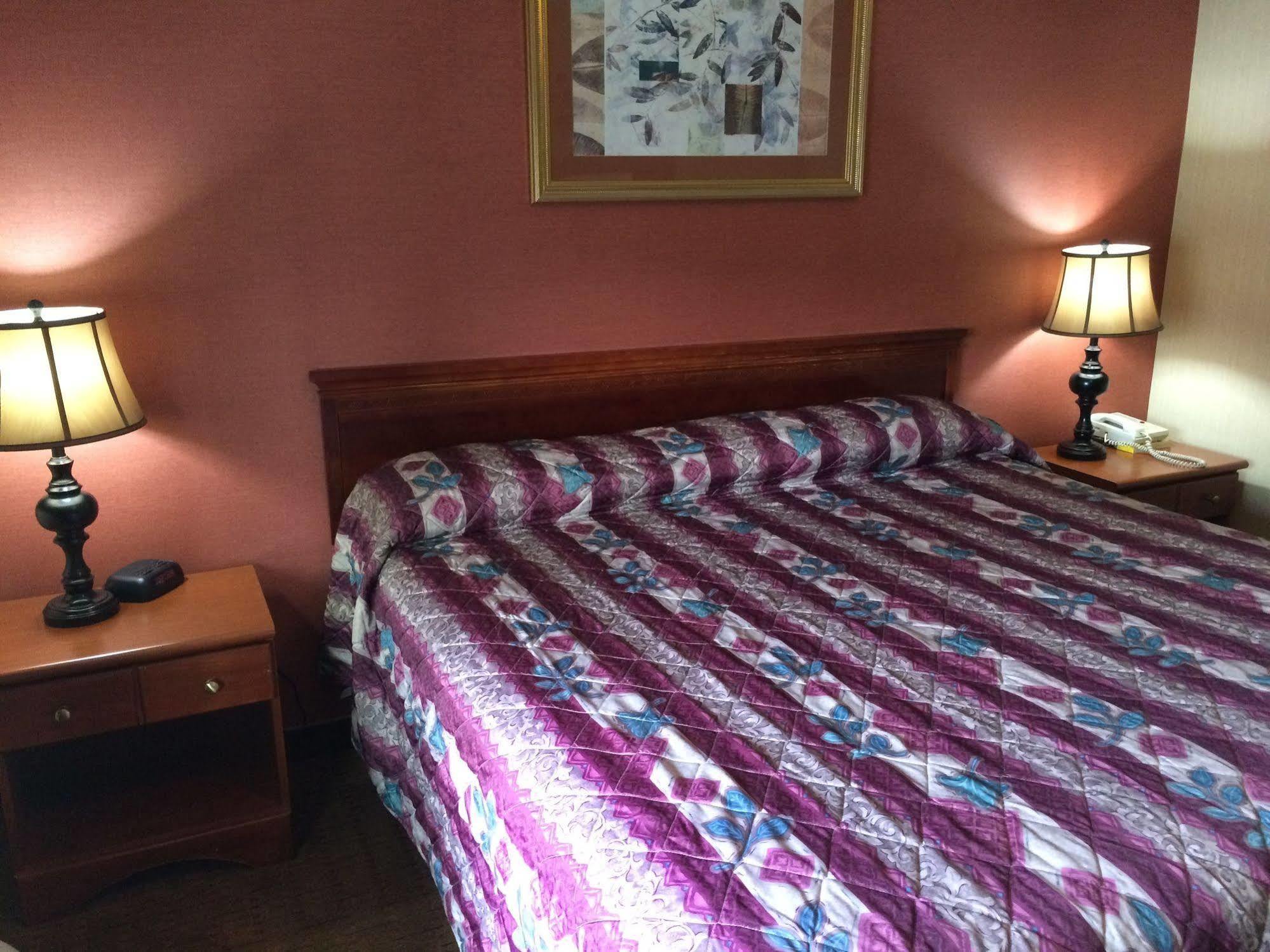 Red Carpet Inn West Springfield Kültér fotó